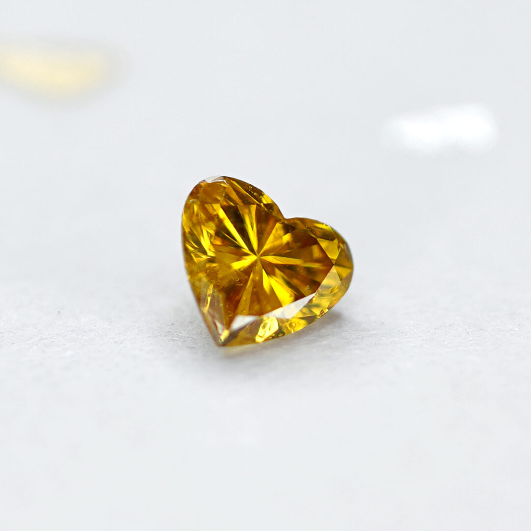天然オレンジイエローダイヤモンド Fancy Vivid Orange Yellow 0.266ct CGL - 画像 (3)