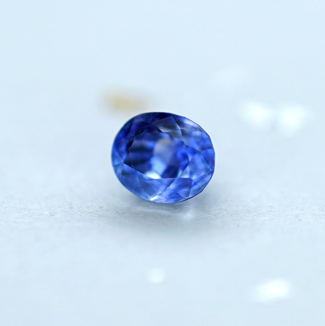 非加熱ブルーサファイア 0.380ct カシミール産 GIA - 画像 (4)