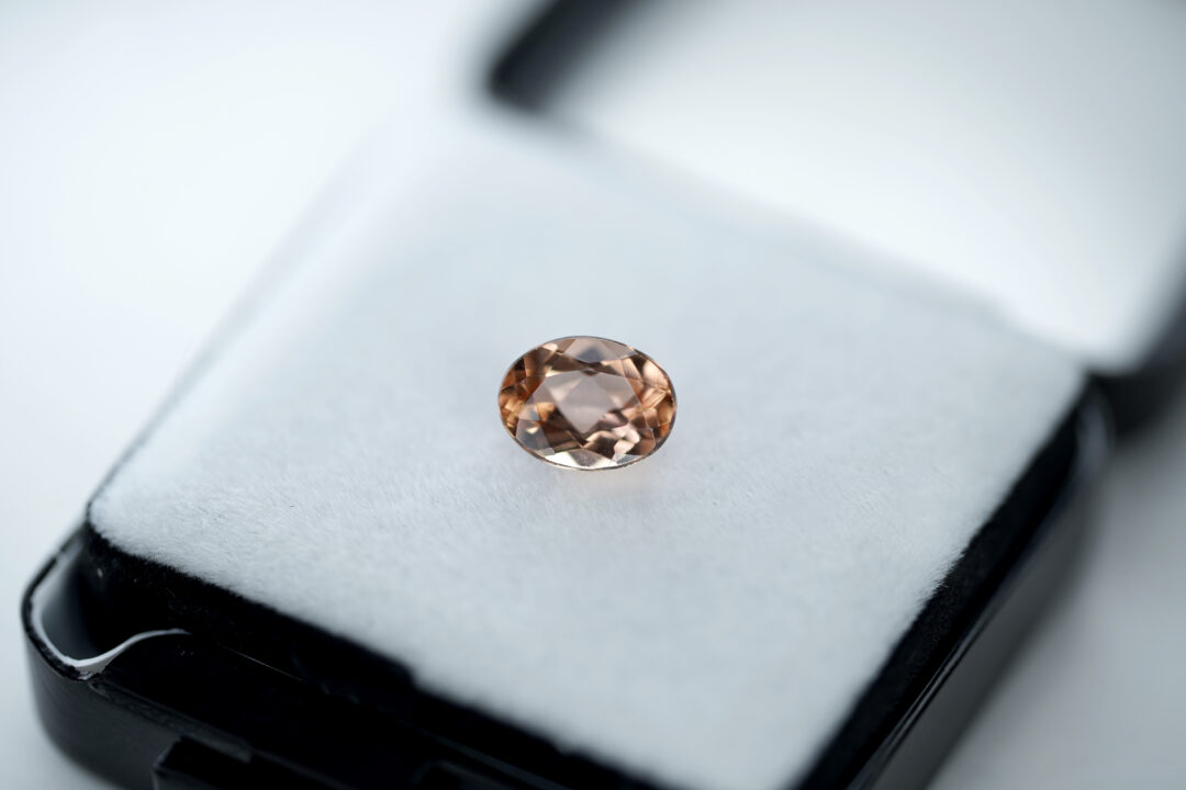 インペリアルトパーズ 1.62ct ブラジル産 - 画像 (5)