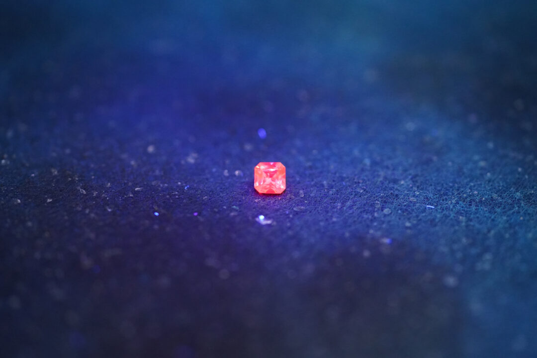 ホットピンクスピネル 0.42ct タンザニア・マヘンゲ産 - 画像 (6)