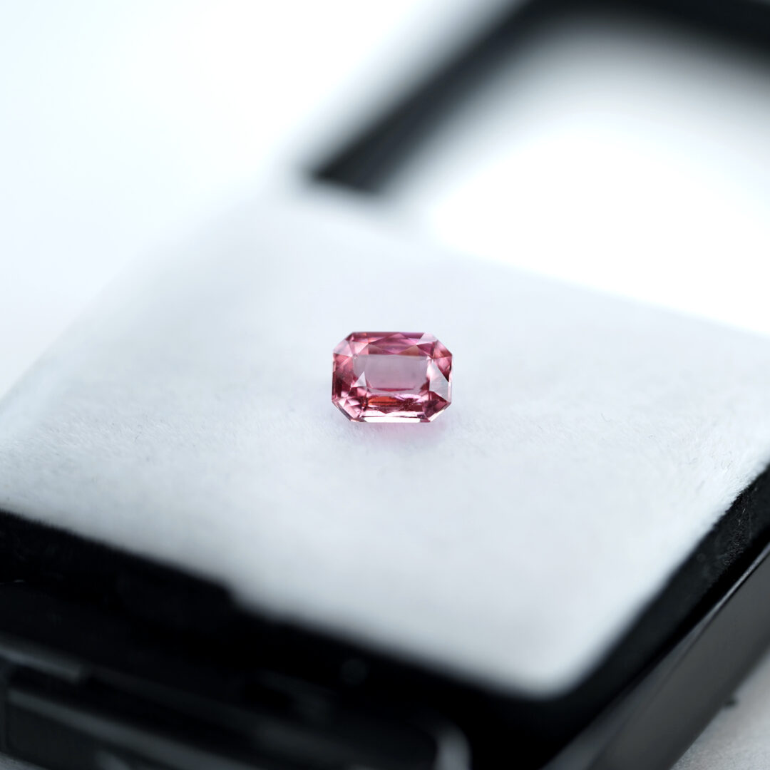 パパラチアサファイア 0.930ct マダガスカル産 GIA - 画像 (6)
