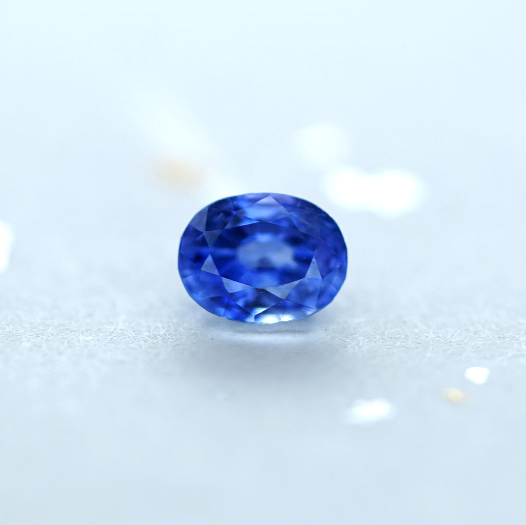 非加熱ブルーサファイア 0.560ct カシミール産 GIA - 画像 (3)