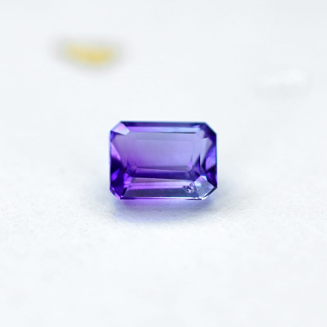 バイカラーハックマナイト 0.38ct アフガニスタン産 - 画像 (2)