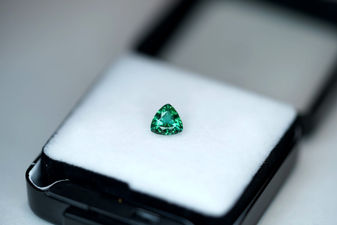 非加熱グリーンゾイサイト 0.610ct タンザニア産 CGL - 画像 (5)