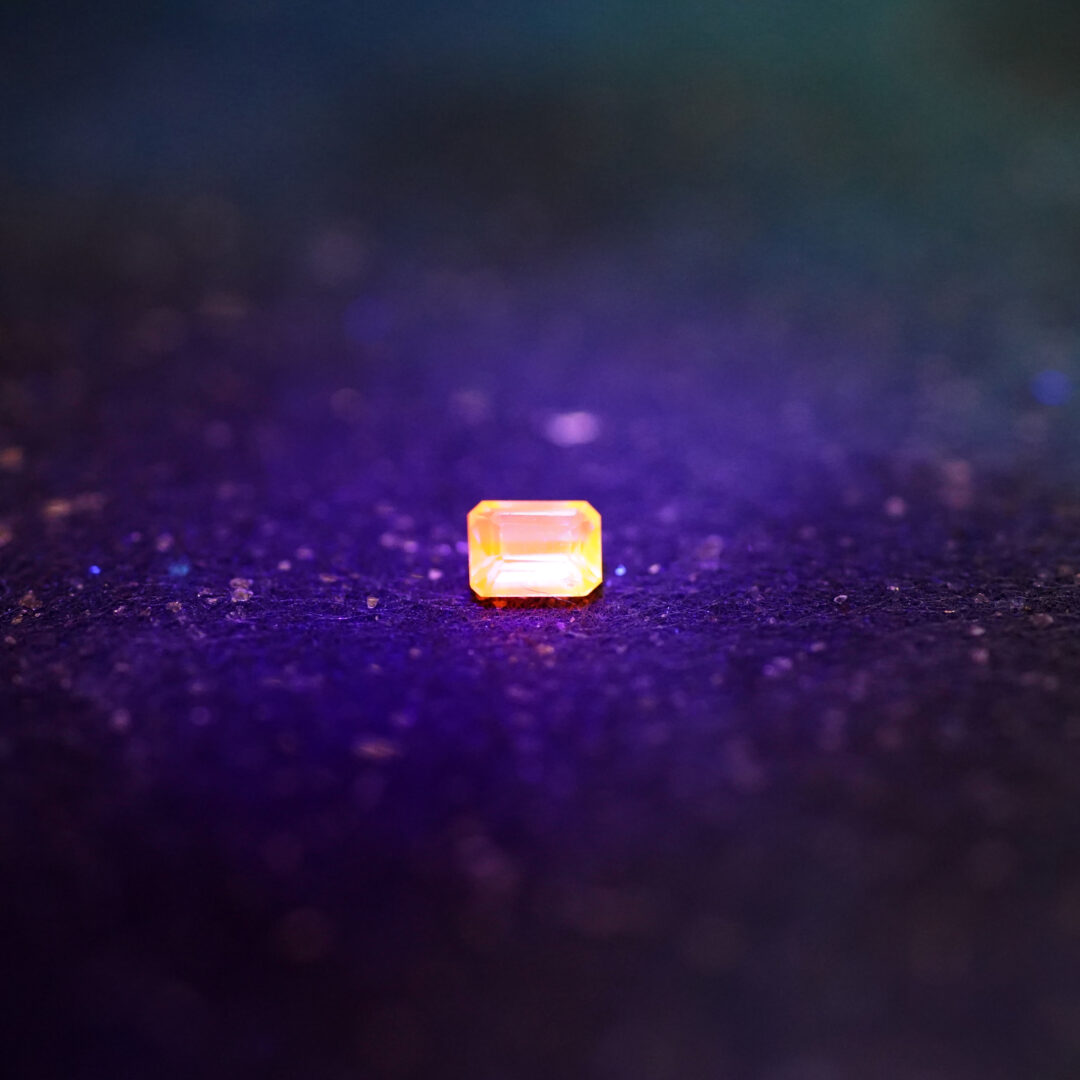 バイカラーハックマナイト 0.38ct アフガニスタン産 - 画像 (9)