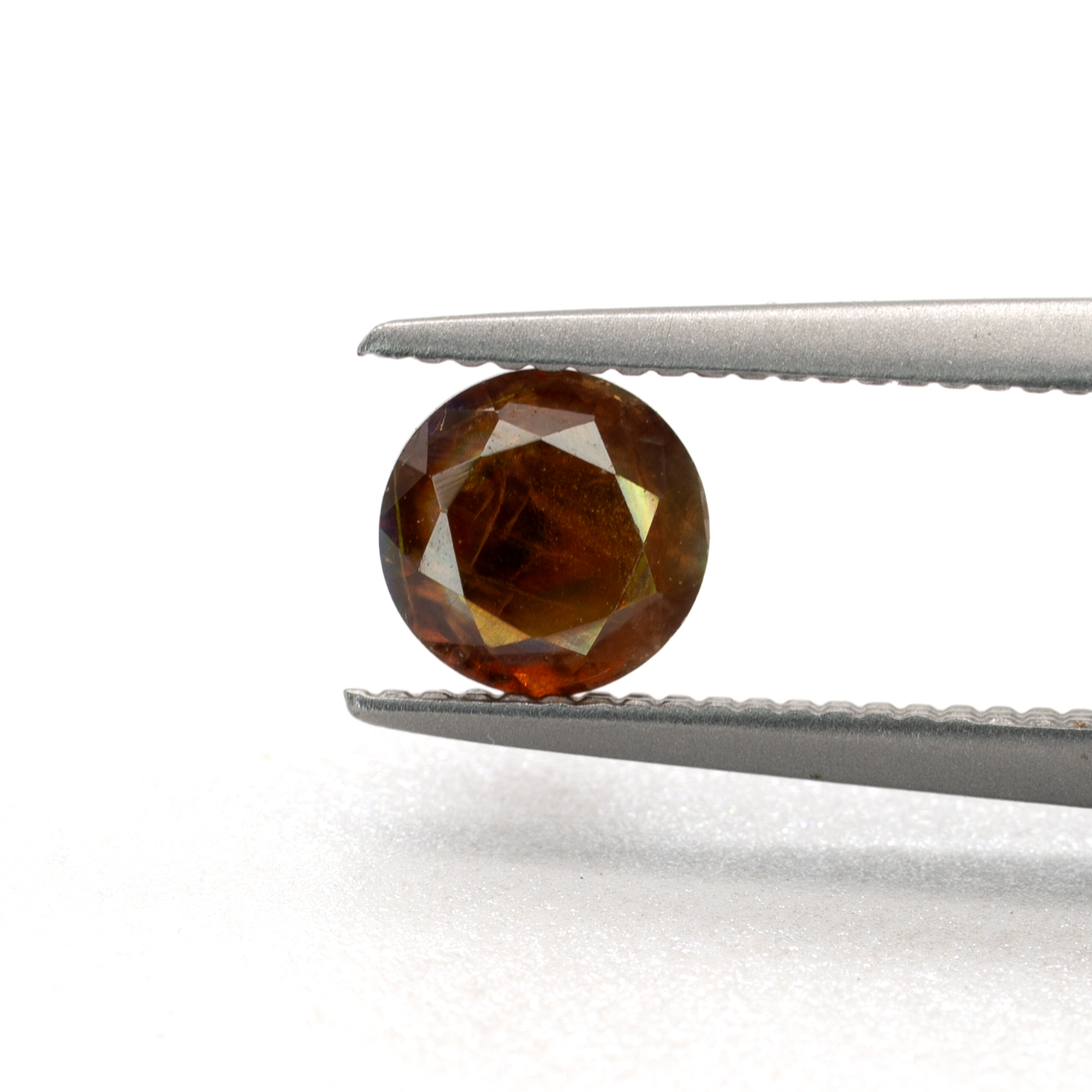 レインボーガーネット 0.376ct 奈良県産 - 画像 (3)