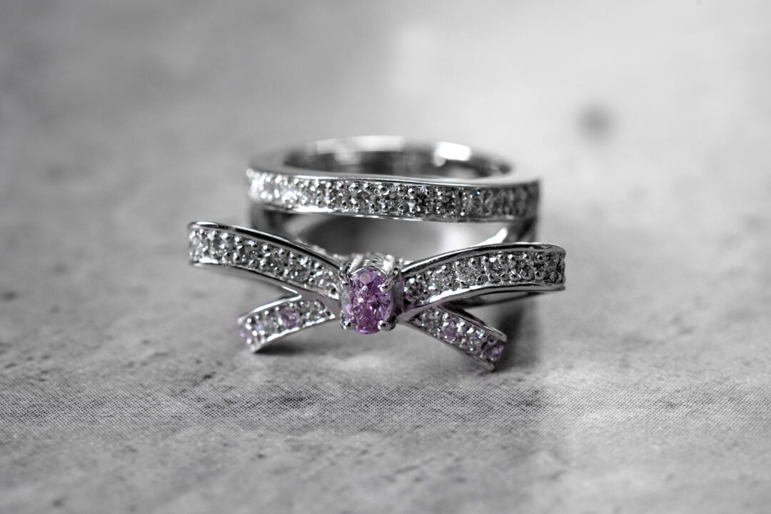 FANCY DEEP PINK PURPLE 0.193ct D0.60ct PT900 リボンエタニティ AGT - 画像 (2)