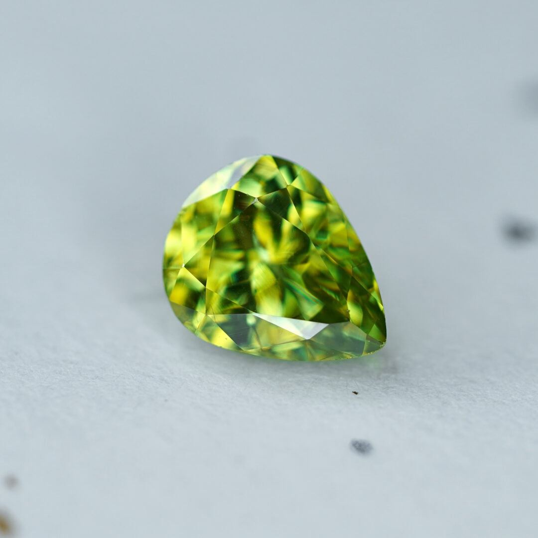 グリーンスフェーン 2.090ct マダガスカル産 - 画像 (3)