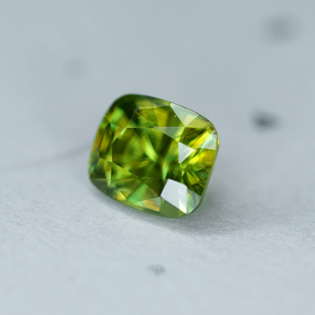 グリーンスフェーン 1.480ct マダガスカル産 - 画像 (3)