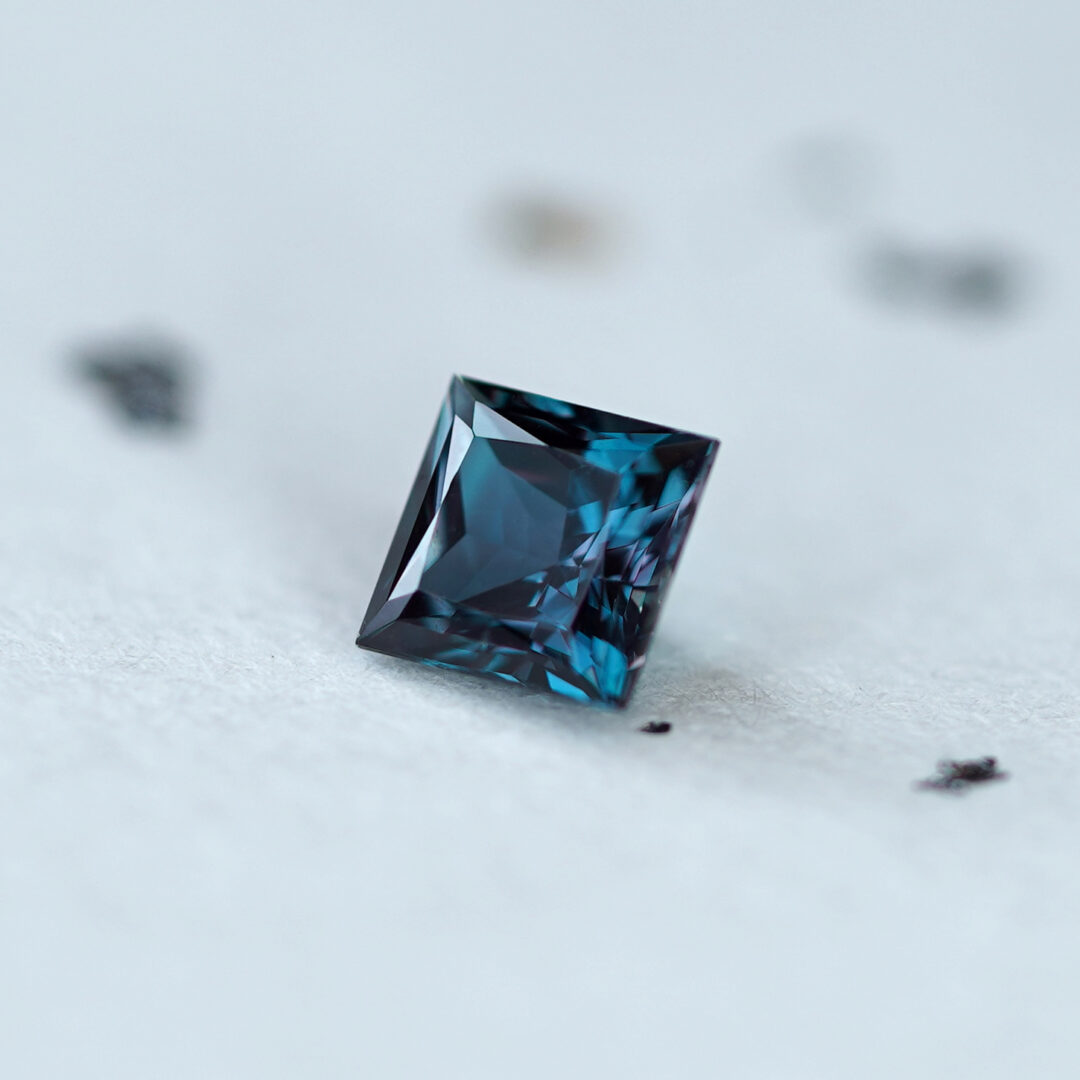 アレキサンドライト 0.45ct ブラジル・ヘマチタ産 GIA - 画像 (3)