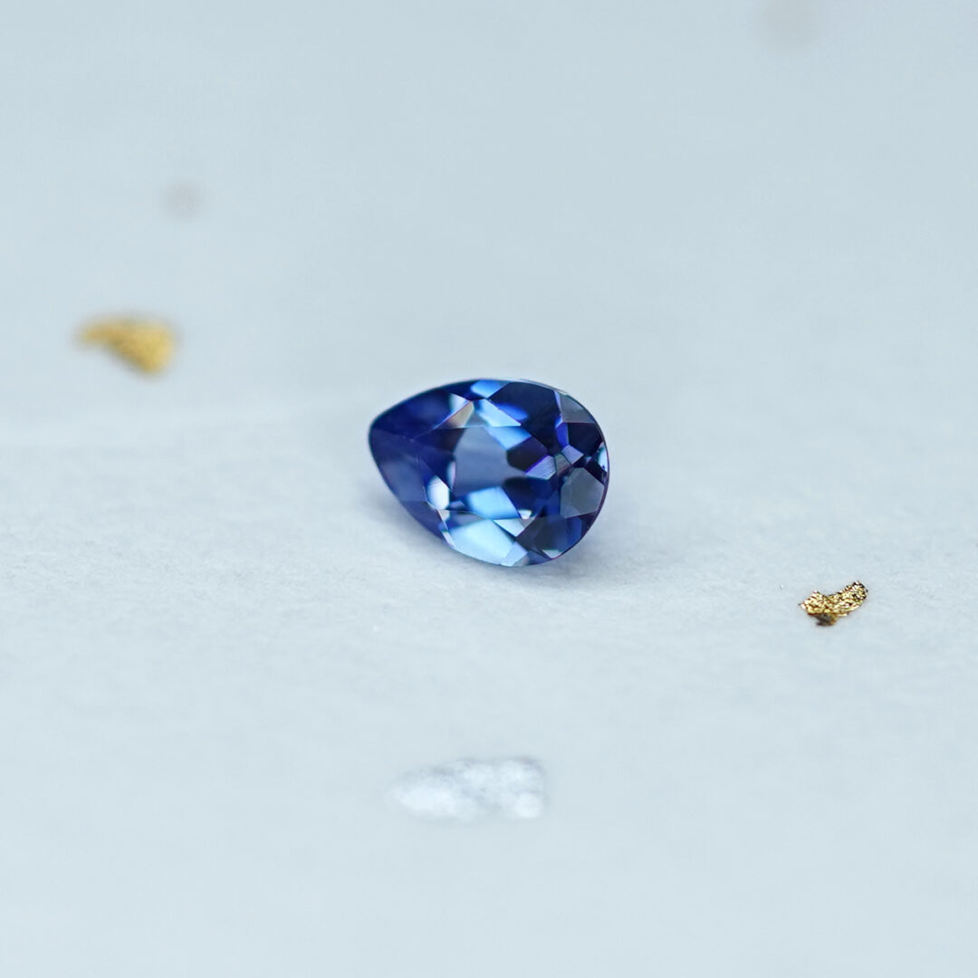 ベニトアイト 0.14ct アメリカ・サンベニト産 - 画像 (3)
