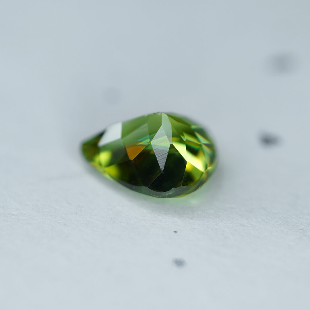 グリーンスフェーン 2.090ct マダガスカル産 - 画像 (4)