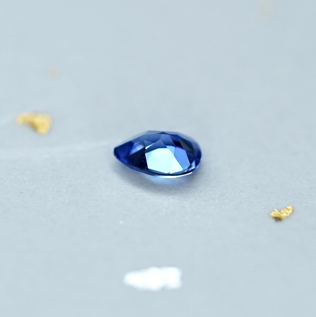 ベニトアイト 0.14ct アメリカ・サンベニト産 - 画像 (4)