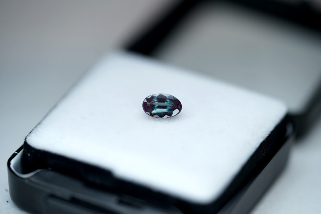 アレキサンドライト 0.82ct ロシア産 GIA - 画像 (5)