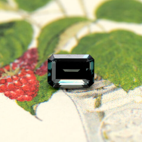 アレキサンドライト 0.38ct  ブラジル・ヘマチタ産 GIA