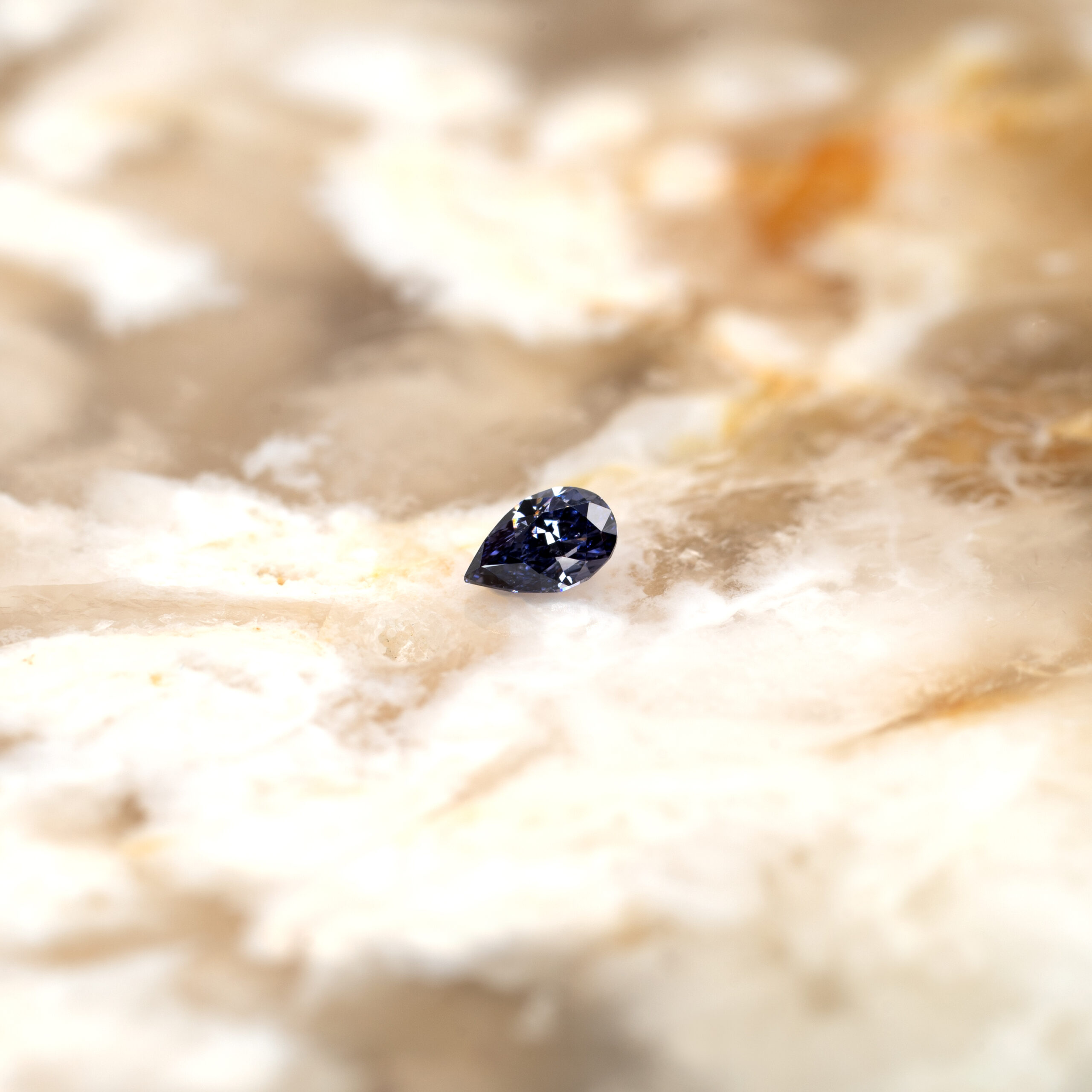 バイオレットダイヤモンド Fancy Deep Violet 0.05ct VS-2 CGL - 画像 (7)