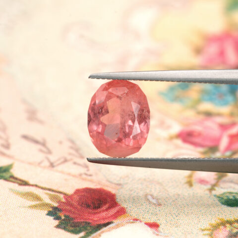 ピンクユークレース 1.083ct ブラジル産 CGL