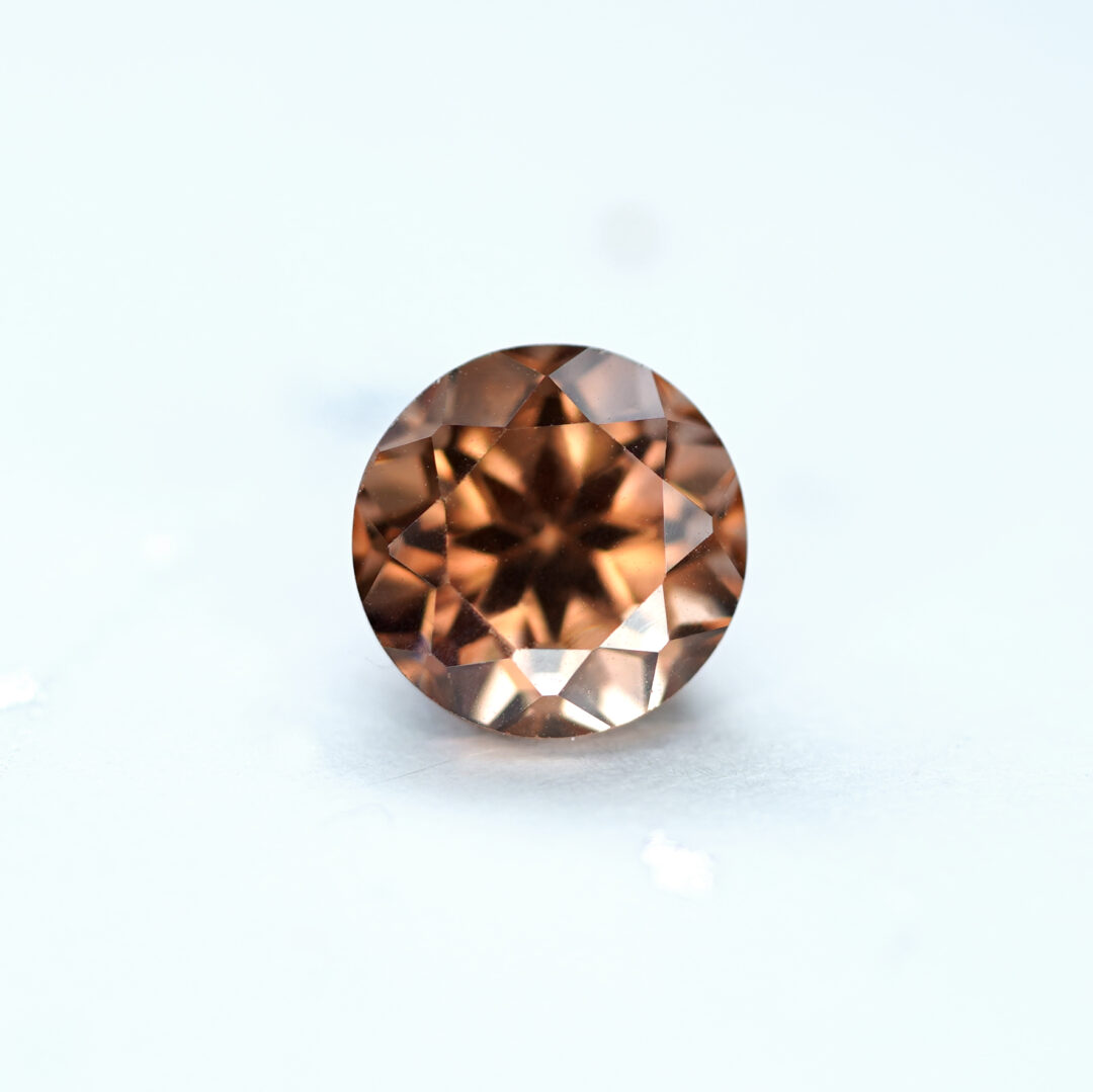 非加熱ジルコン 2.96ct タンザニア産 - 画像 (2)
