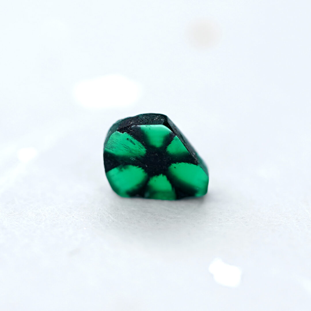 トラピッチェエメラルド 0.32ct コロンビア産 - 画像 (2)