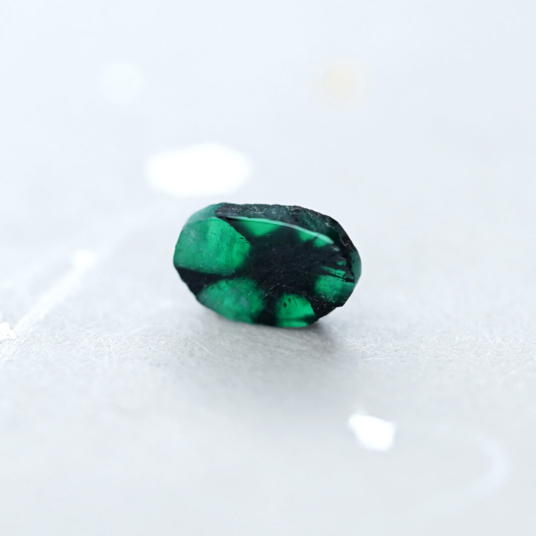 トラピッチェエメラルド 0.39ct コロンビア産 - 画像 (2)