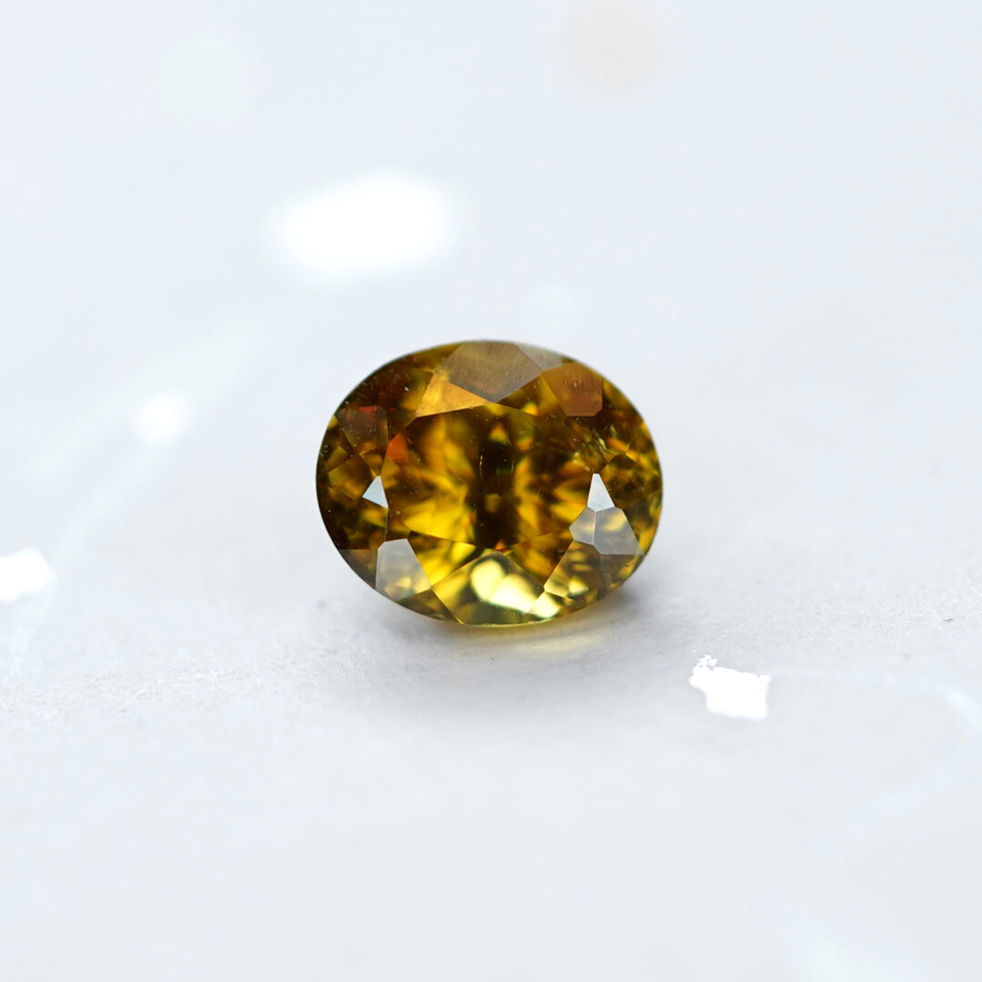 スフェーン 0.89ct マダガスカル産 - 画像 (2)