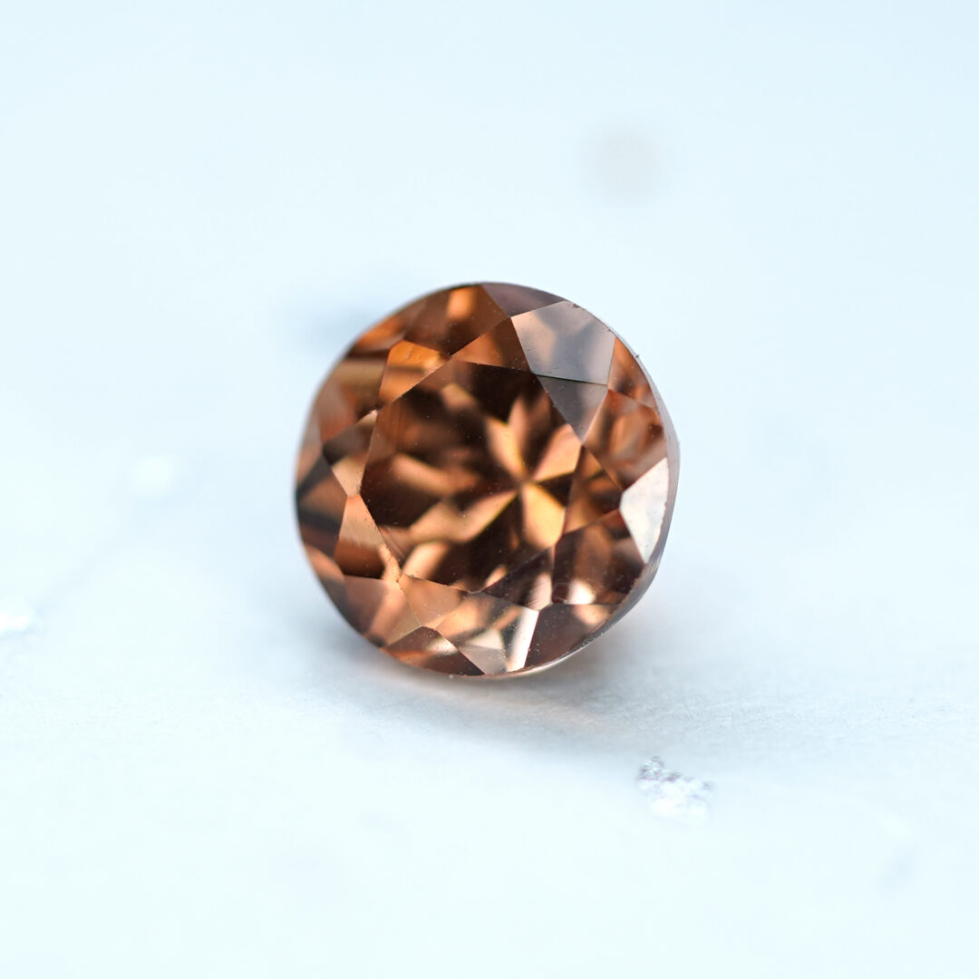 非加熱ジルコン 2.96ct タンザニア産 - 画像 (3)