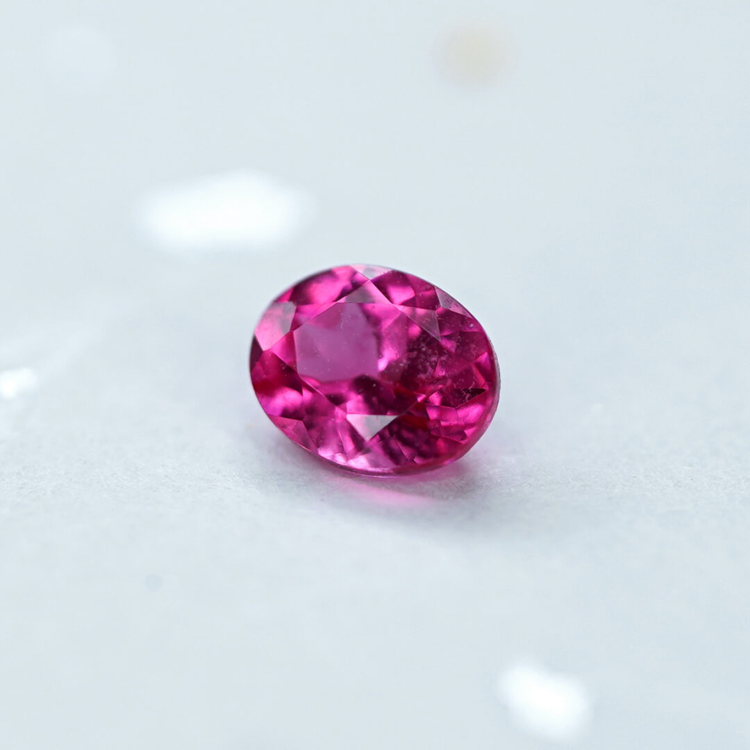 ホットピンクスピネル 0.41ct タンザニア・マヘンゲ産 - 画像 (3)