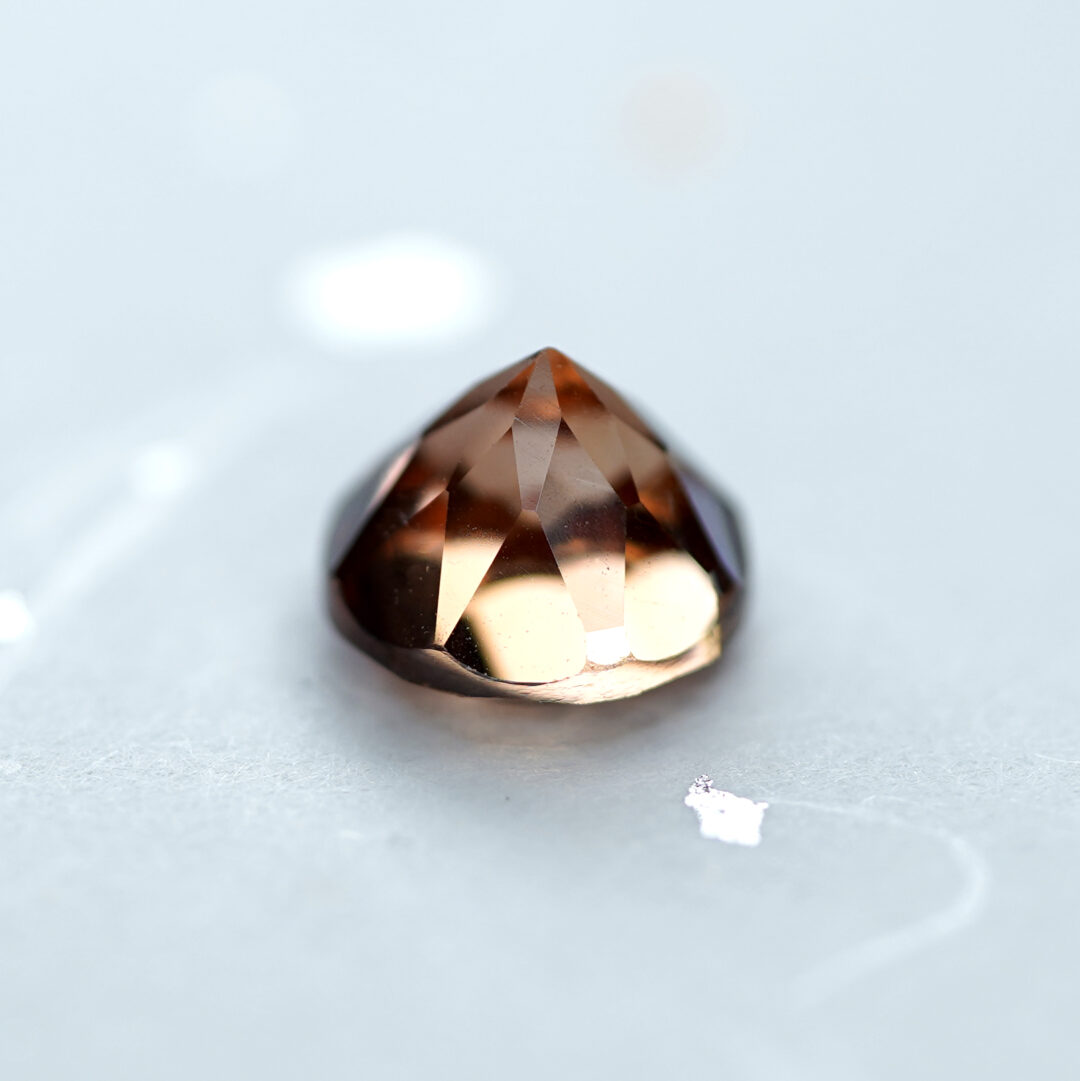 非加熱ジルコン 2.96ct タンザニア産 - 画像 (4)