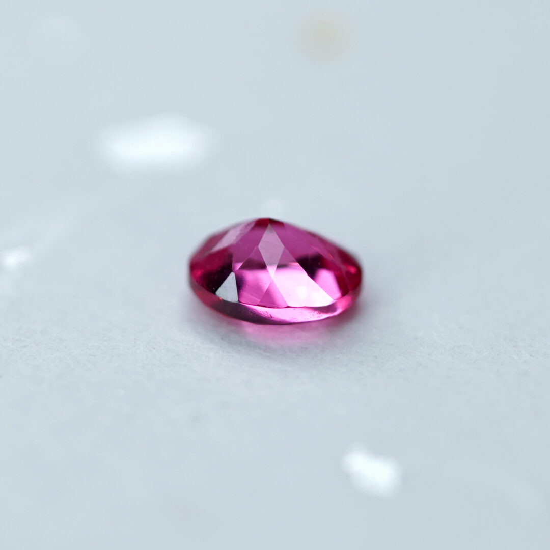 ホットピンクスピネル 0.41ct タンザニア・マヘンゲ産 - 画像 (4)