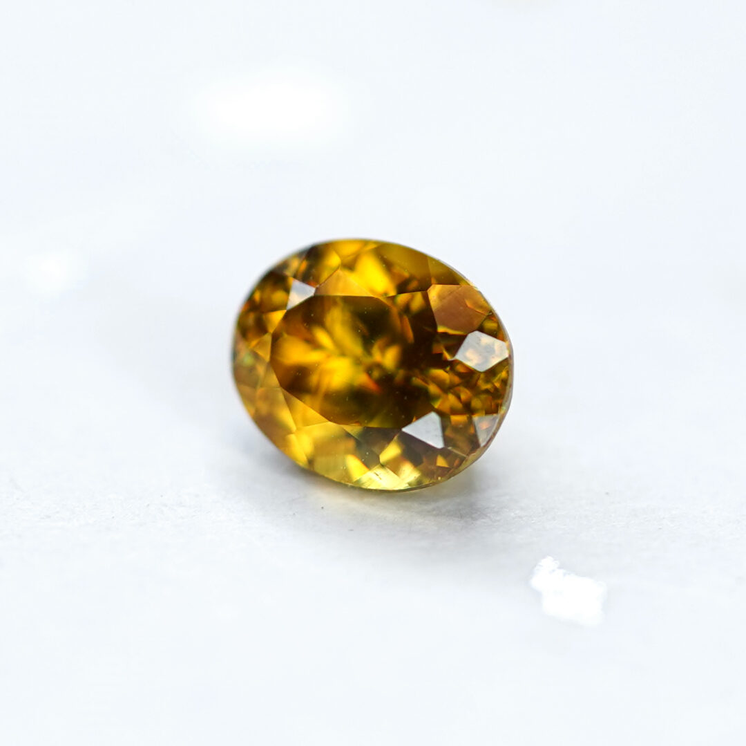 スフェーン 0.69ct マダガスカル産 - 画像 (4)