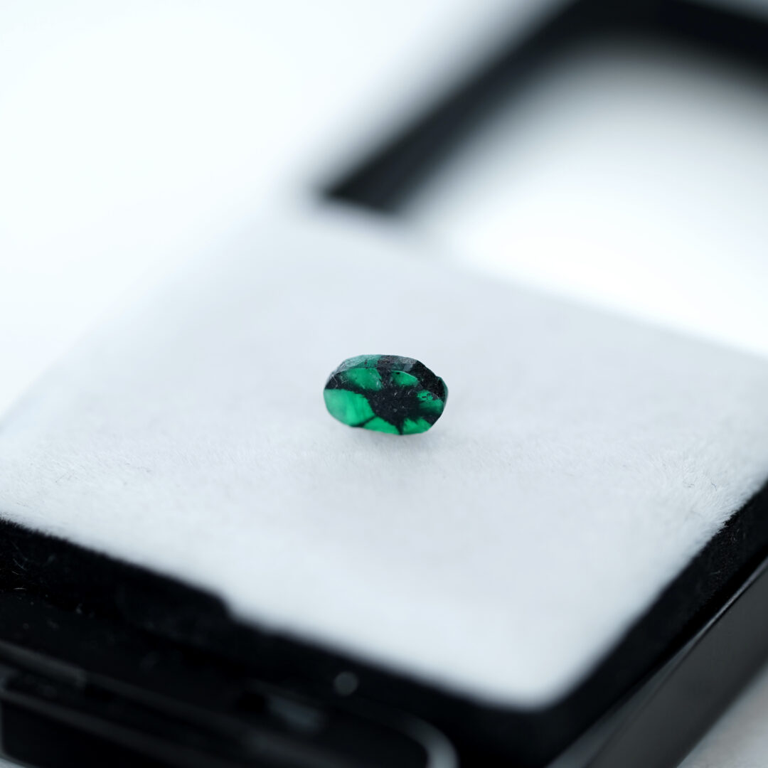 トラピッチェエメラルド 0.39ct コロンビア産 - 画像 (5)