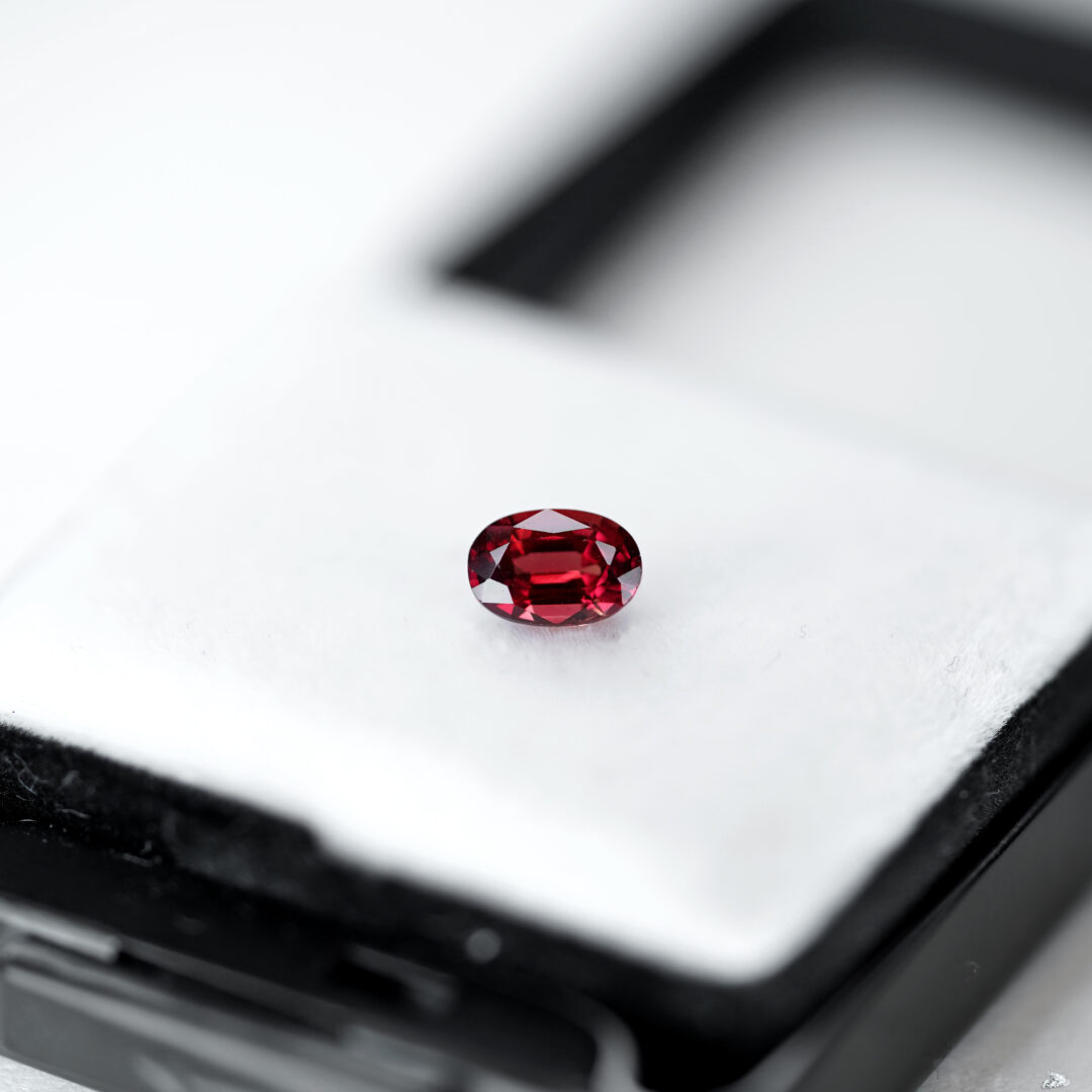 レッドスピネル 0.83ct ビルマ産 - 画像 (5)