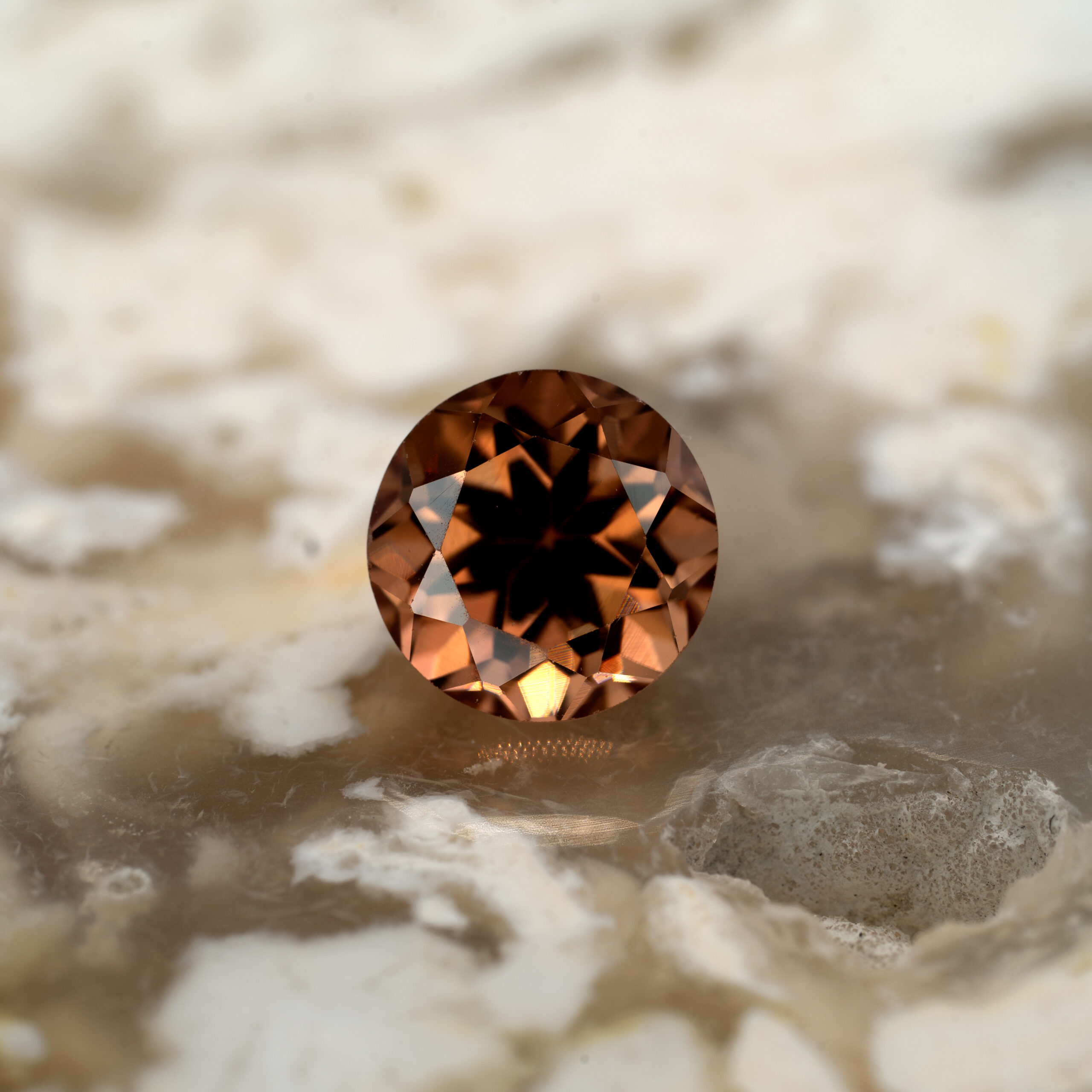 非加熱ジルコン 2.96ct タンザニア産 - 画像 (7)