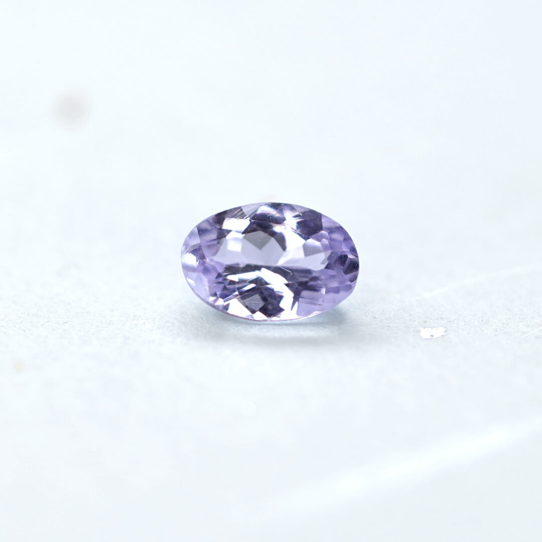 ラベンダーゾイサイト 0.48ct タンザニア産 - 画像 (2)