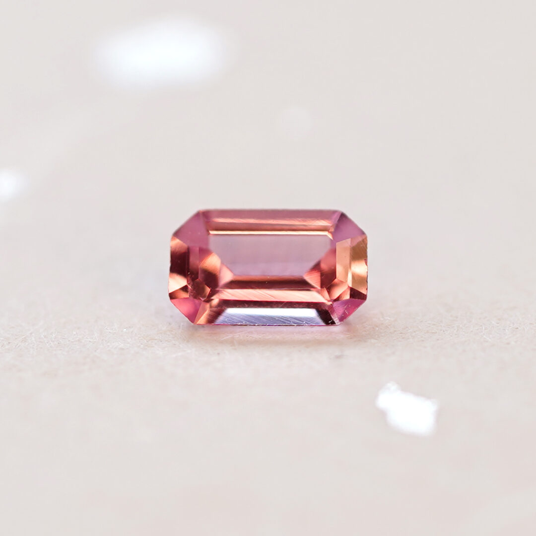 パパラチアサファイア 0.244ct マダガスカル産 DGL - 画像 (3)