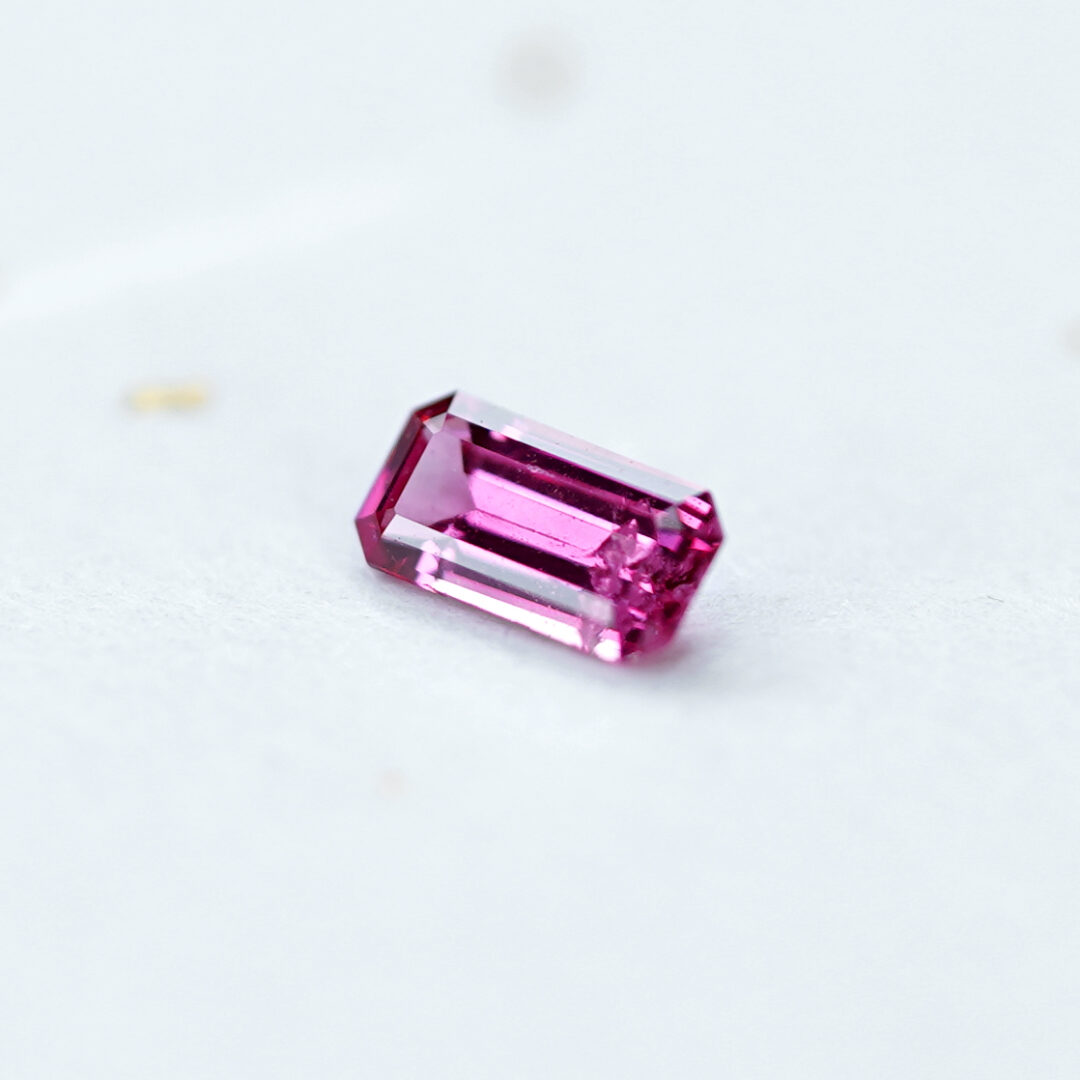 ホットピンクスピネル 0.16ct ビルマ産 - 画像 (3)