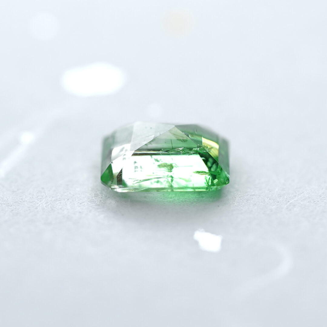 バイカラーツァボライト 1.24ct タンザニア産 - 画像 (4)