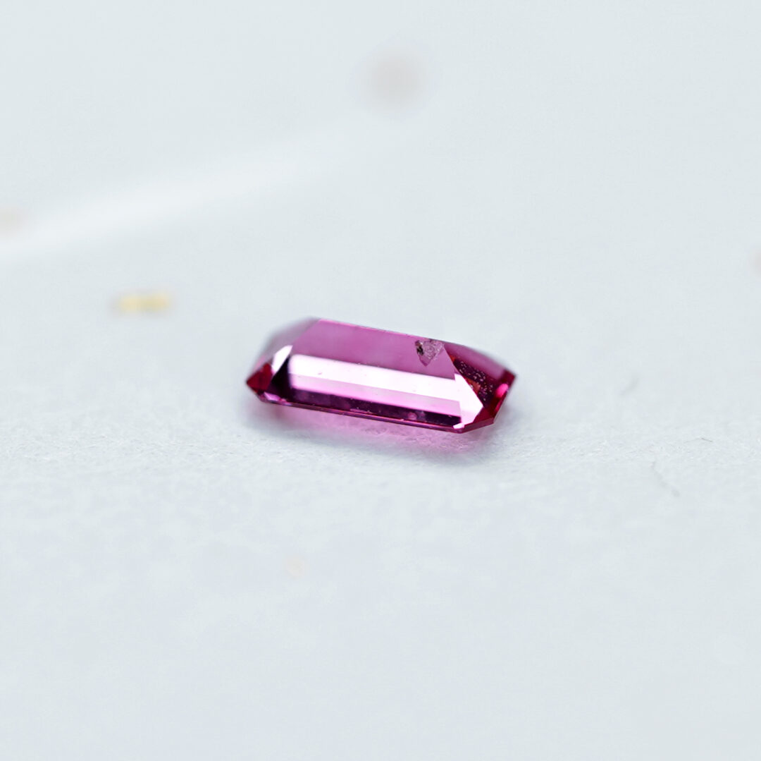 ホットピンクスピネル 0.16ct ビルマ産 - 画像 (4)