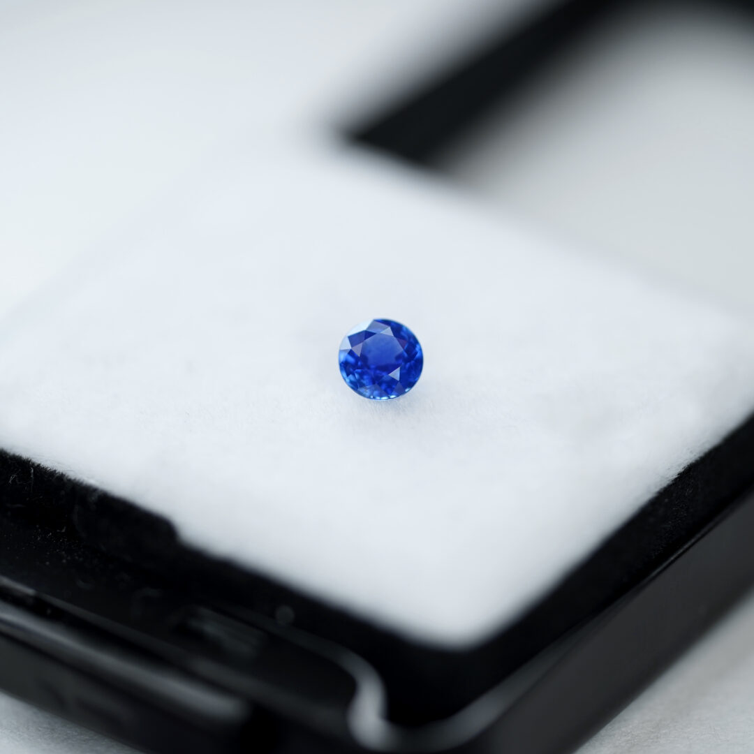 コーンフラワーブルーサファイア 0.470ct マダガスカル産 AIGS - 画像 (5)