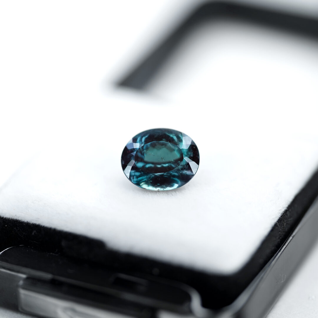 アレキサンドライト 4.08ct ブラジル産 GIA - 画像 (8)