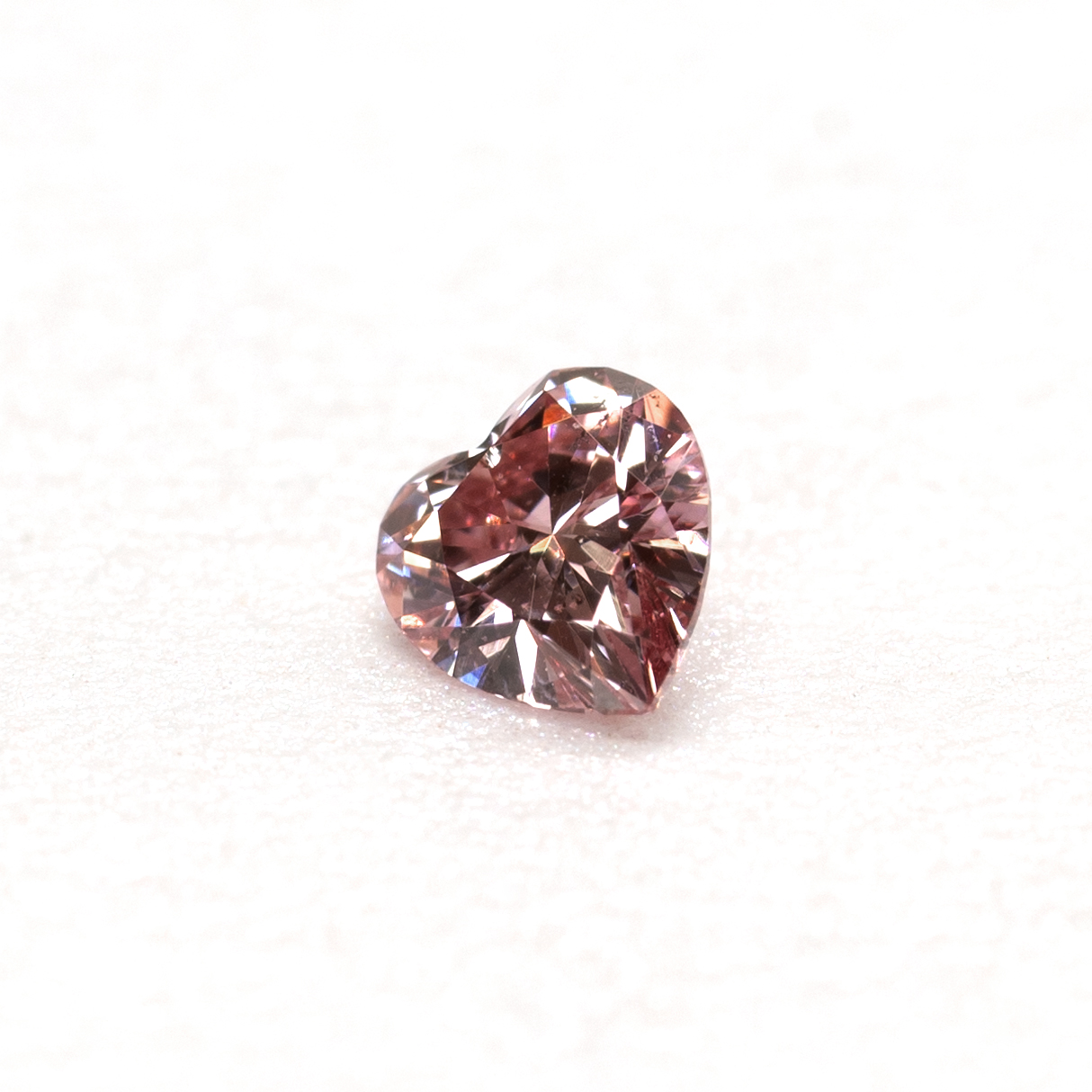天然ピンクダイヤモンド Fancy Intense Pink 0.063ct CGL - 画像 (4)