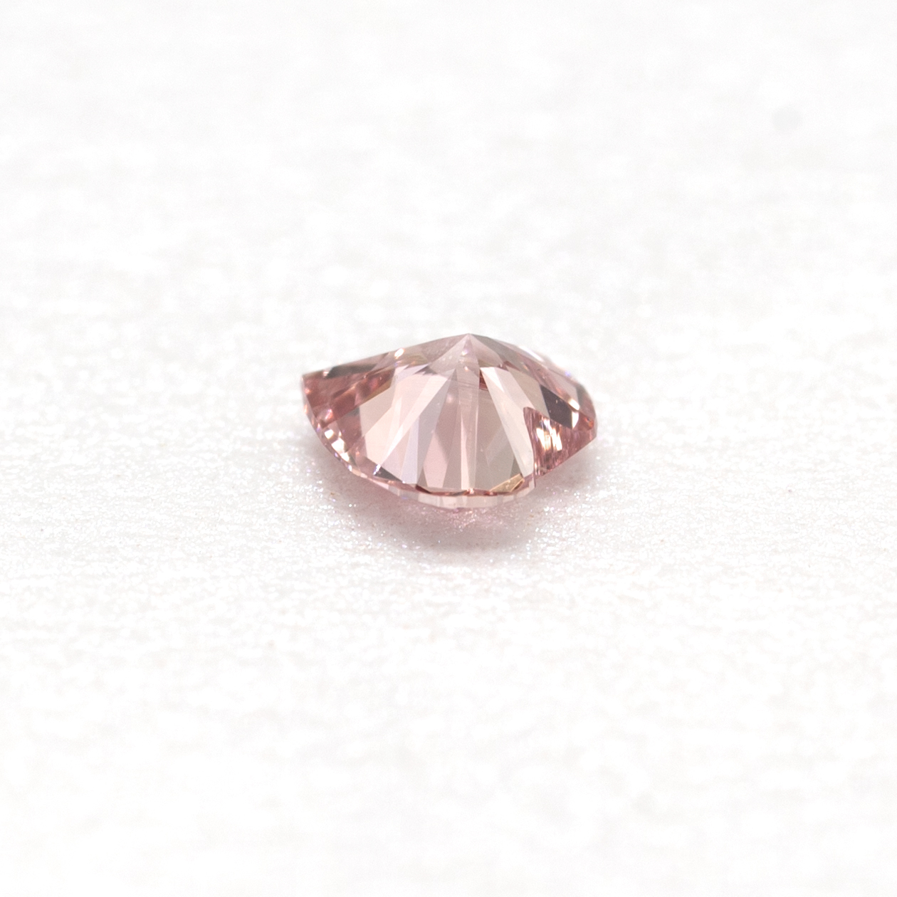 天然ピンクダイヤモンド Fancy Intense Pink 0.063ct CGL - 画像 (6)