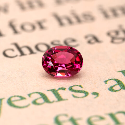 ホットピンクスピネル 0.14ct ビルマ産