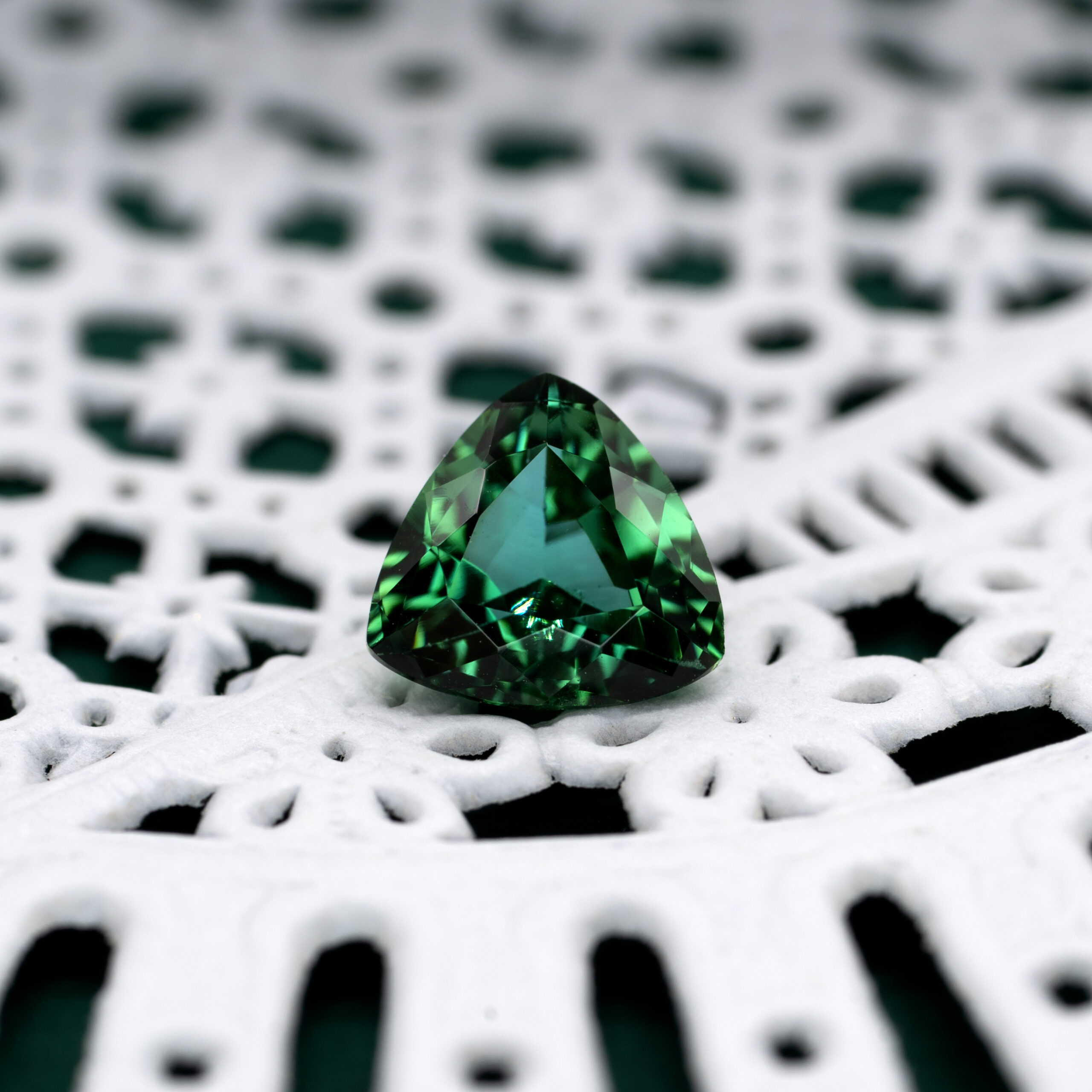 非加熱グリーンゾイサイト 0.610ct タンザニア産 CGL