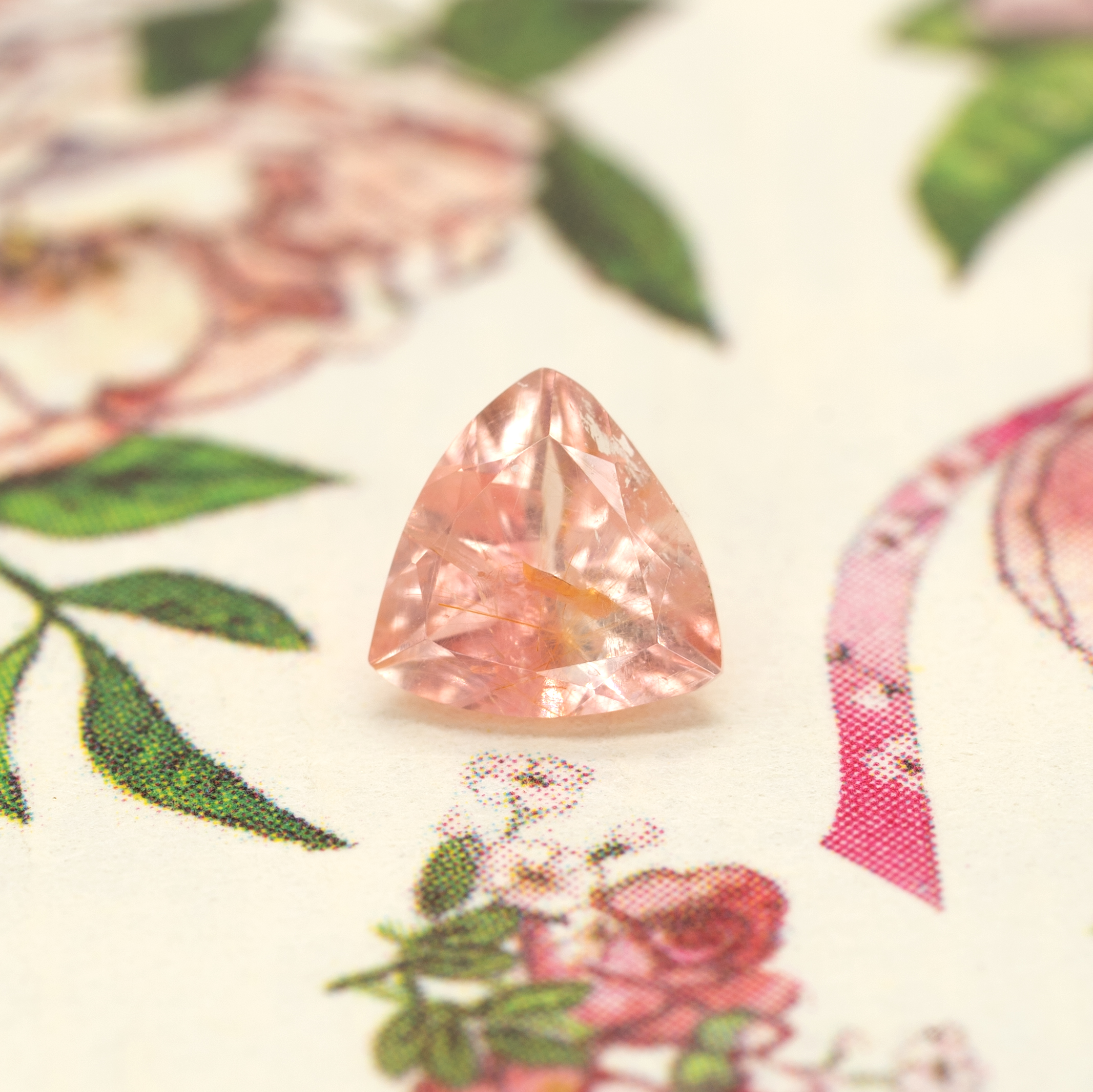 ピンクユークレース 0.48ct ブラジル産