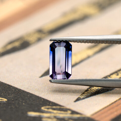 バイカラーサファイア 0.43ct モザンビーク産