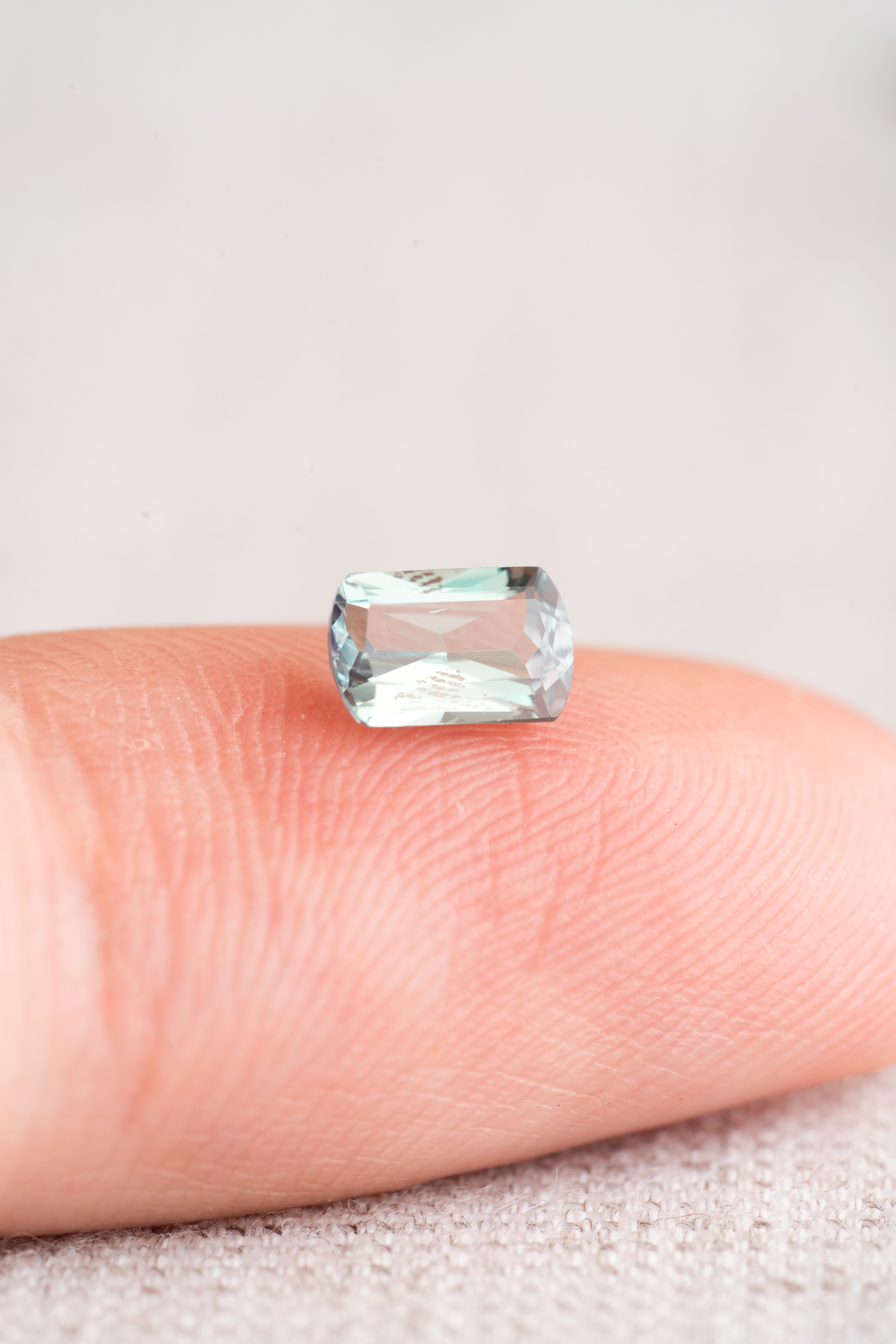 カラーシフトクリソベリル 0.730ct インド産 CGL - 画像 (8)