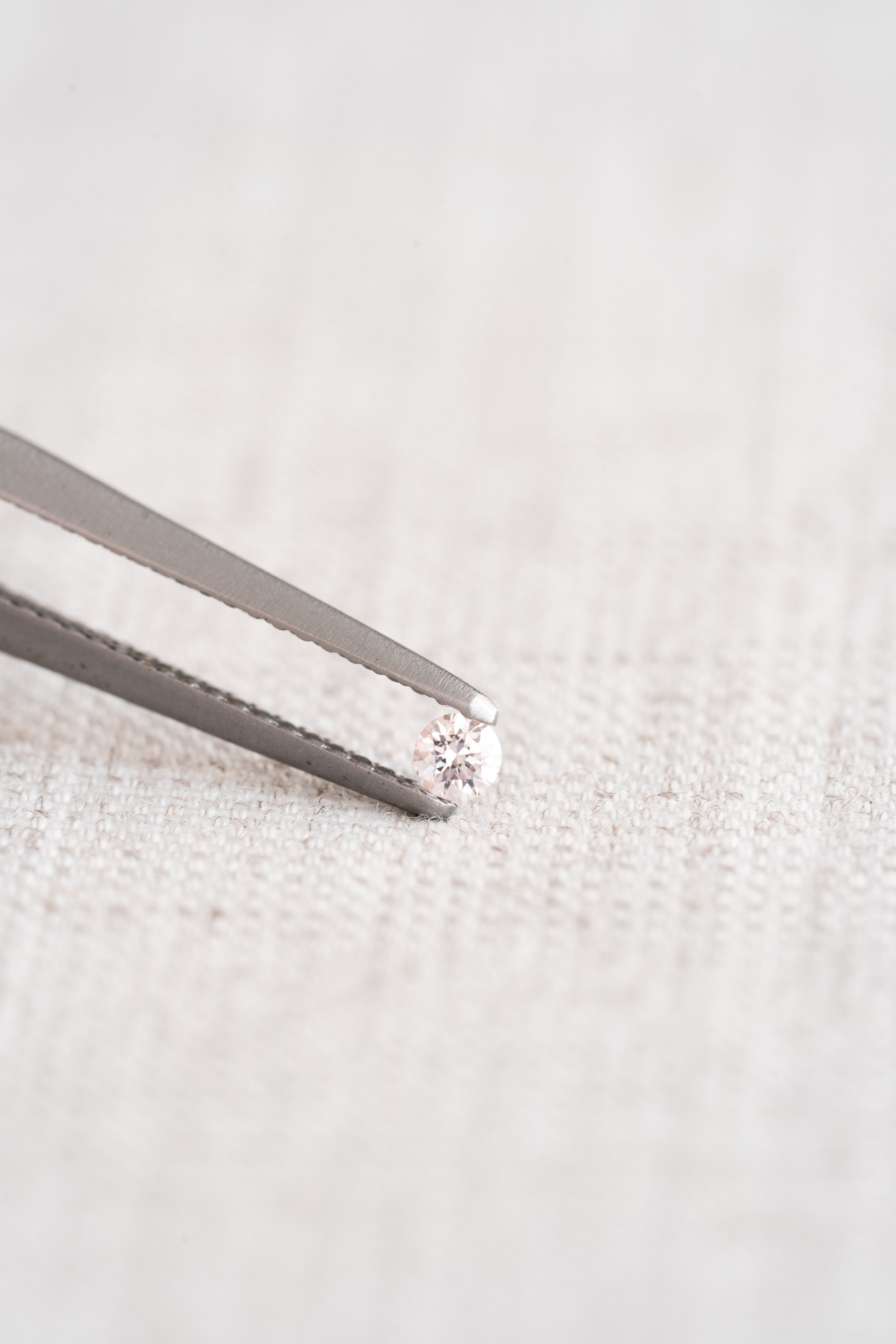 ピンクダイヤモンド 0.073ct Fancy Light Purplish Pink CGL - 画像 (2)