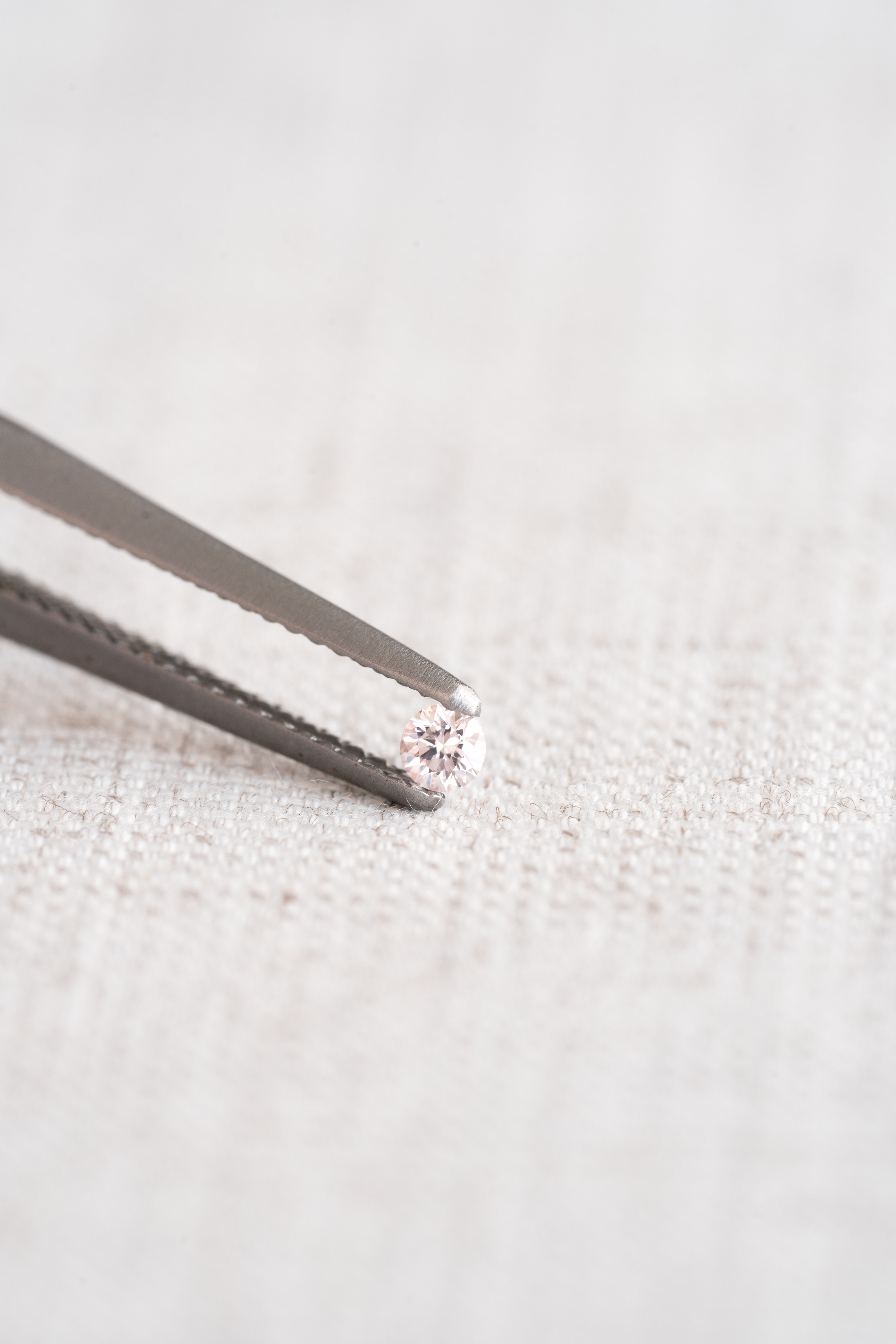 ピンクダイヤモンド 0.073ct Fancy Light Purplish Pink CGL - 画像 (4)