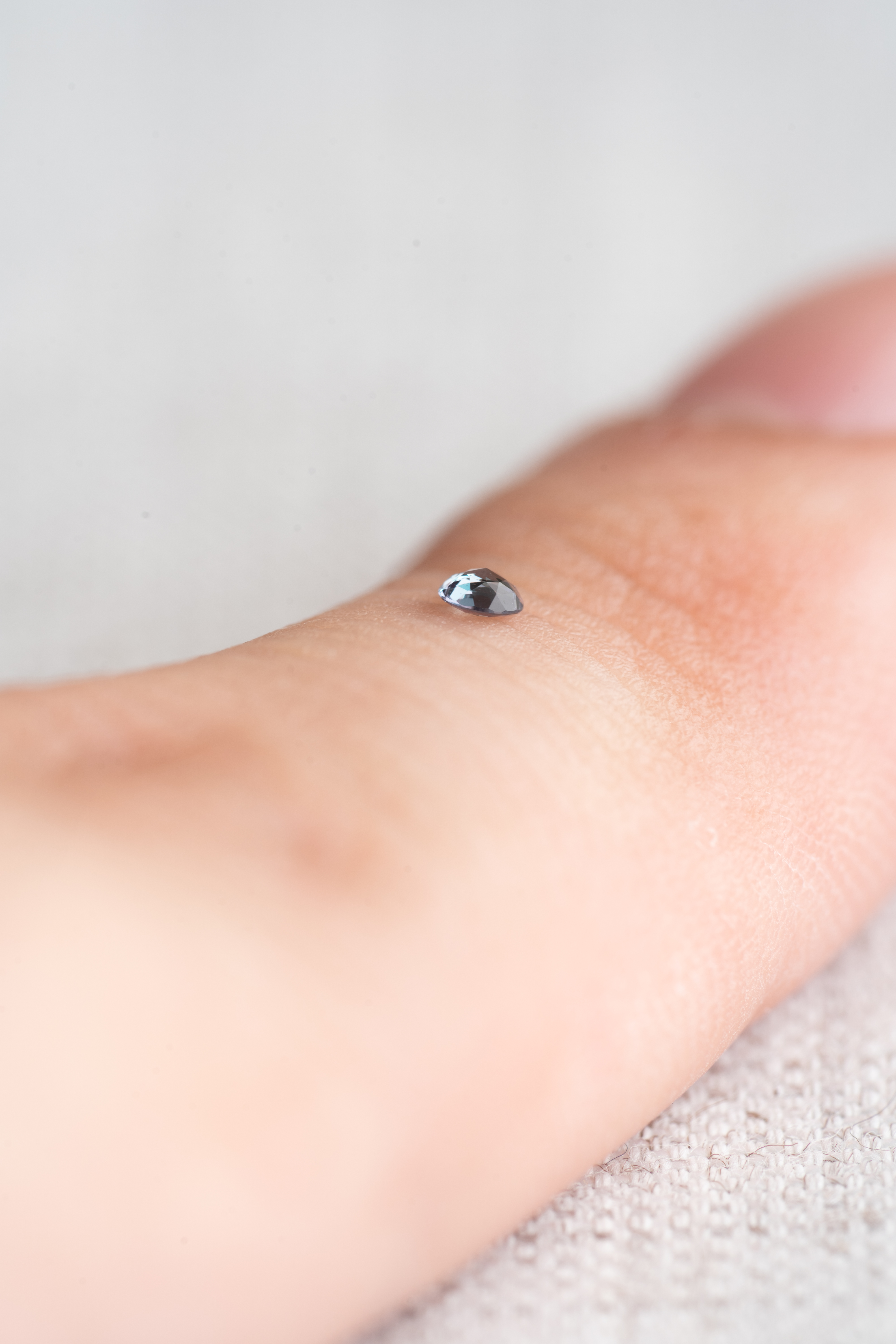 アレキサンドライト 0.19ct ブラジル・ヘマチタ鉱山産 - 画像 (3)